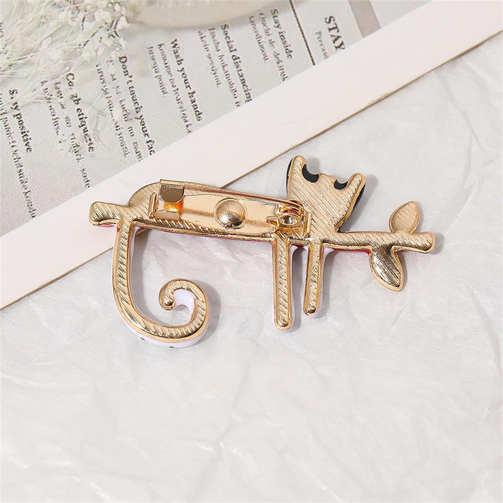 1Pc Creative Cat Broch Cute Personality Pin Unique Fashion Jewelry Accessories Birthday Party Festival Gift for Men and Women