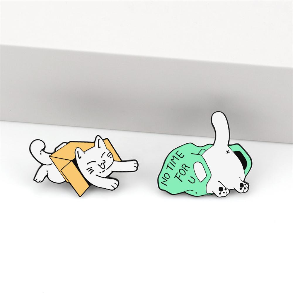 Funny Naughty Kitten Enamel Pin Cartoon Cute Animal Cat Brooch for Kids Friends Custom Backpack Lapel Badge Fashion Jewelry Gift
