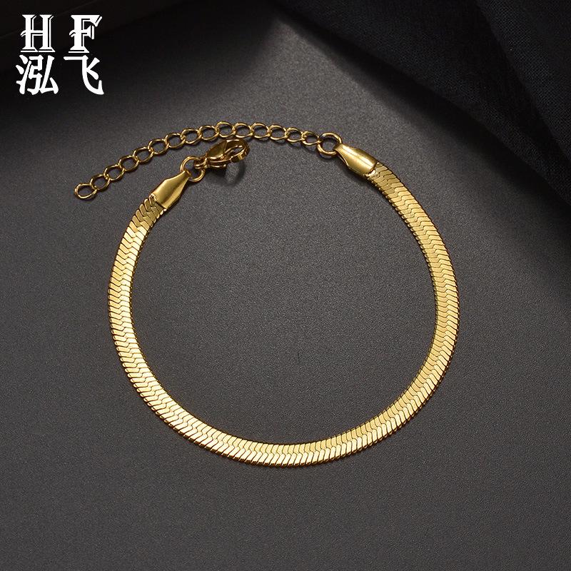 Women's European & American Stainless Steel Snake Chain Bracelet - Titanium Steel Blade Style