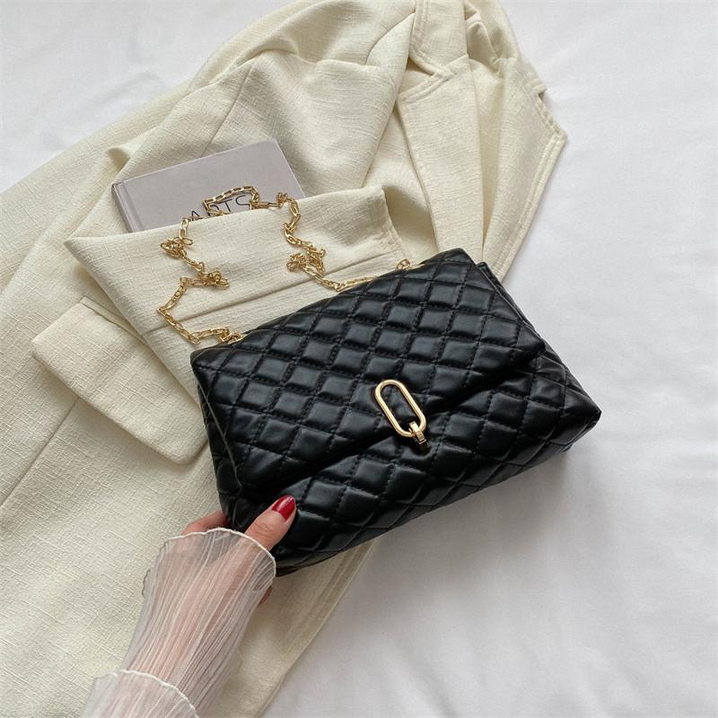Chic Fashionable Retro Crossbody Bag Summer 2023 Stylish Simple Shoulder Bag