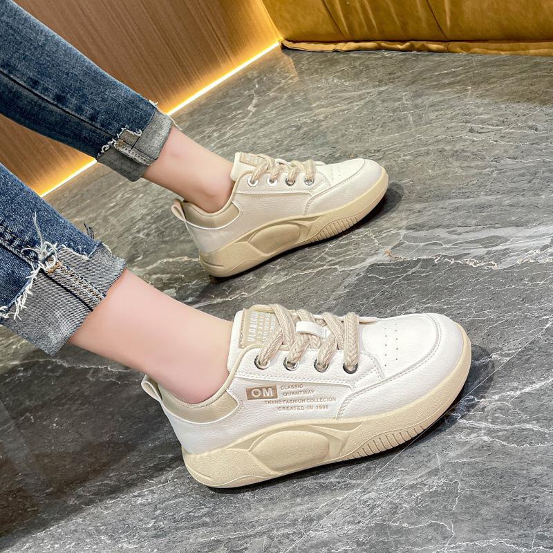 ins Korean version of white shoes for women 2025 spring new height-increasing student board shoes for women thick-soled street shooting casual HB6682
