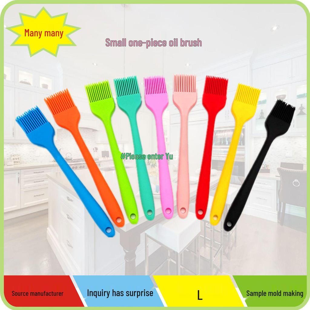 All-In-One Silicone Oil & Pastry Brush - Perfect for BBQ, Baking, and Sweeping, 38g