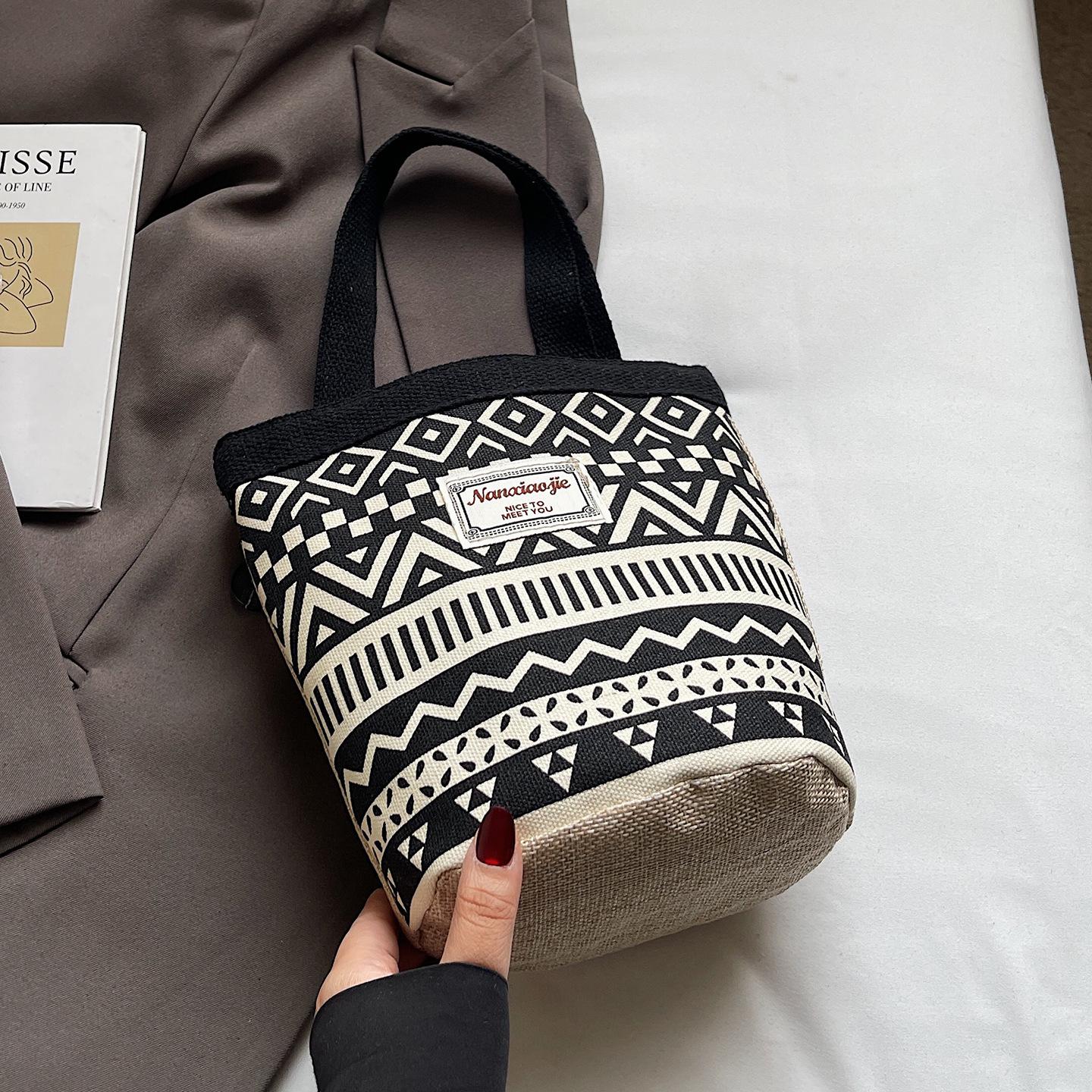 

Vegetable Basket Canvas Bag Large-capacity Women s Bag Printed Handbag Ethnic Style Literary Bucket Bag