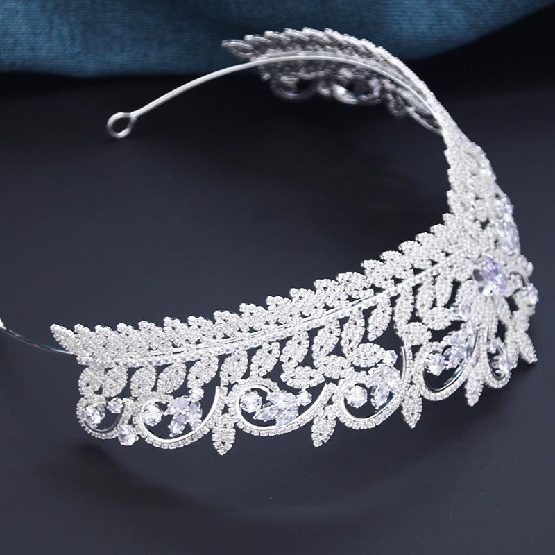 Tiares de luxe en strass Zircon Couronne de mariage Coiffe de mariée Couronne de fête d'anniversaire Accessoires pour cheveux de princesse en Zircon