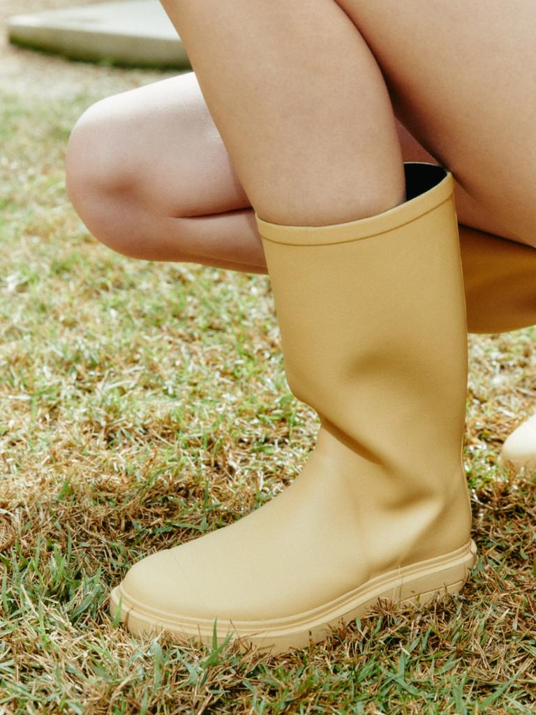 Komorebi Museum Km349 Signature Round Toe Rain Boots | Short & Mid-Length (2 Types) | 2 Colors