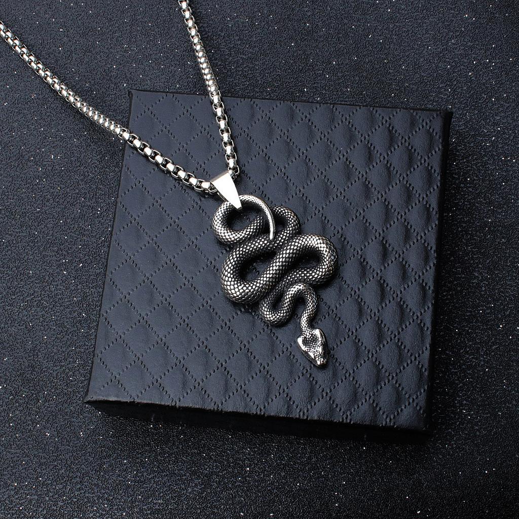 Hip Hop Sternzeichen Schlange Jahr Schlange Anhänger Wilden Augen Schlange König Halskette Edelstahl Tier