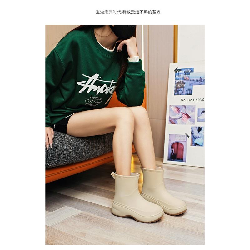 Women's Outdoor Fashionable Anti Slip Waterproof Thickened And Wear Resistant Short Tube Rain Shoes Rubber Shoes
