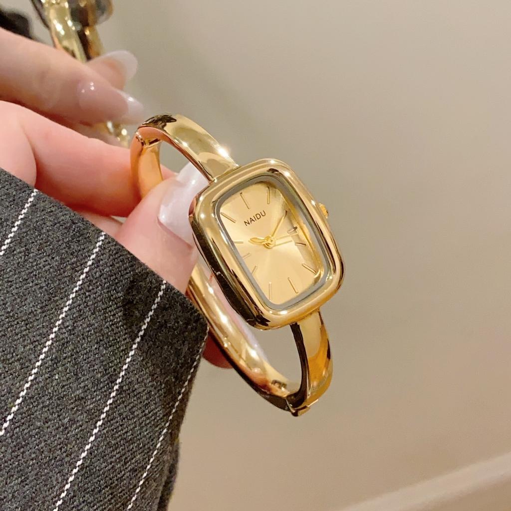 Classic Square Dial Watches For Women Creative Fashion Women Dress Wristwatch Gold Bangle Bracelet Ladies Quartz Watch Clock