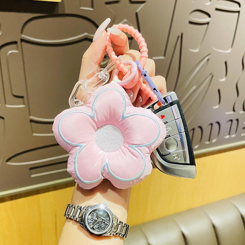 Entzückender Ins-Style Roter Blumen Schlüsselanhänger Besticktes Florales Stoff Schlüsselzubehör