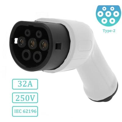 Accessori elettronici per auto – Cavi auto, adattatori e prese
