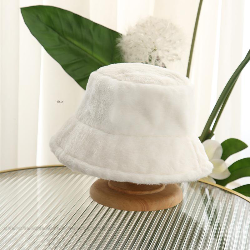 

Зимняя женская шапка Корейская версия Осень и зима Теплая Однотонная Большой обхват головы Шляпа-панама One size белый