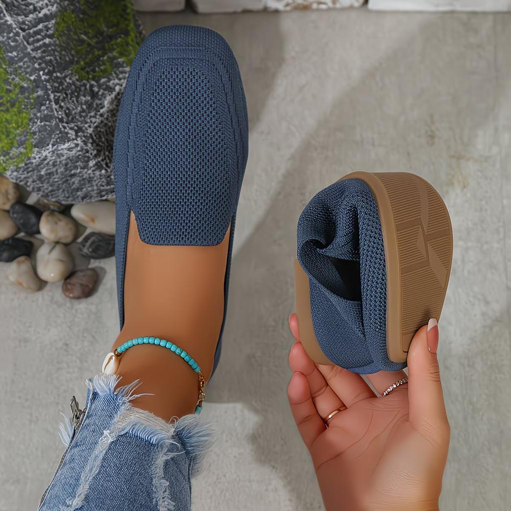Damskor med slip-on, platta skor med fyrkantig tå och bred passform, skor med stor passform, lätta promenadskor för alla årstider, damskor