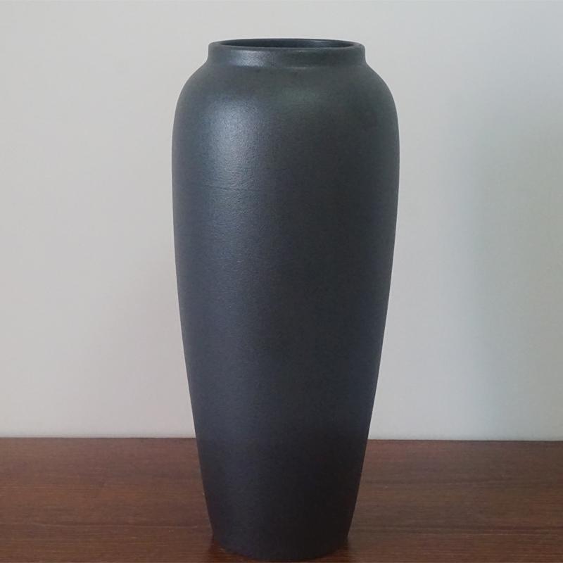 Vaso Moderno Minimalista in Ceramica Nera per Fiori Freschi e Bambù della Fortuna