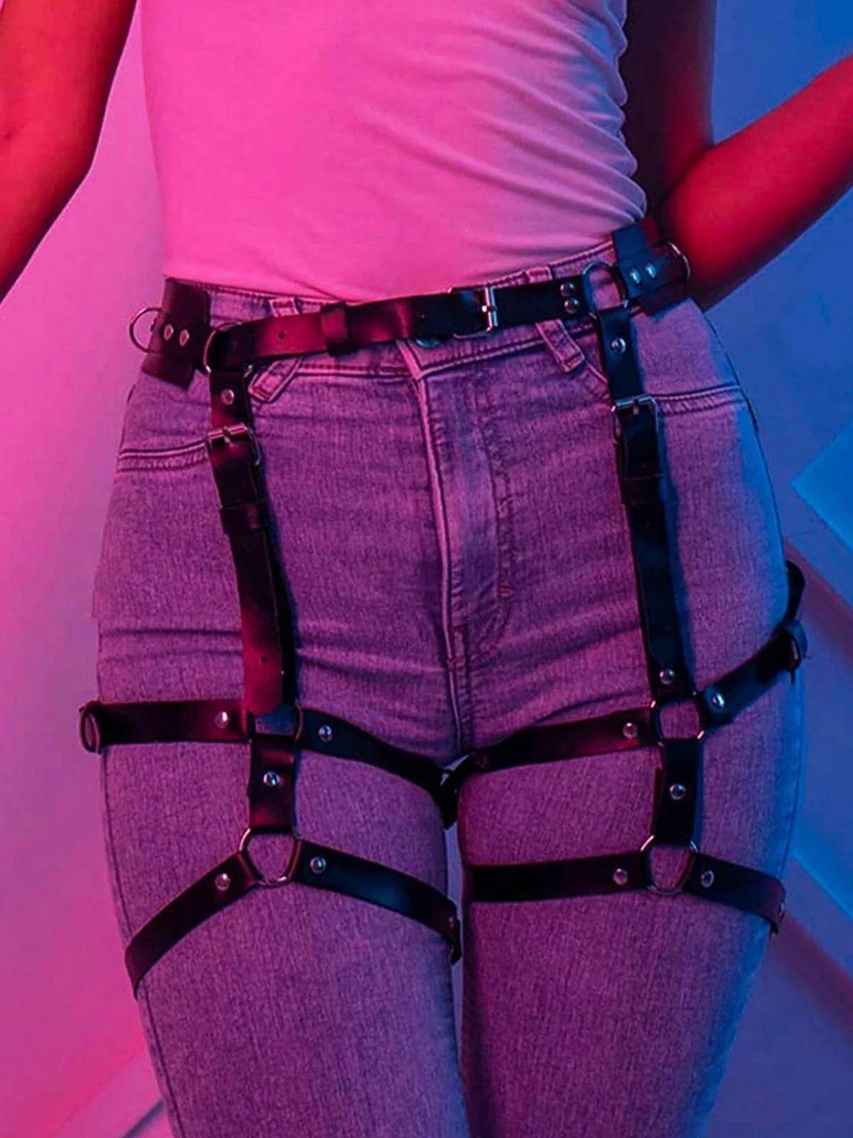 Готический ПУ Body Harness Нижнее белье - Регулируемый Подвязочный Пояс, Ремешковый Клеточный Бюстгальтер, Идеально для Тематических Вечеринок чёрный