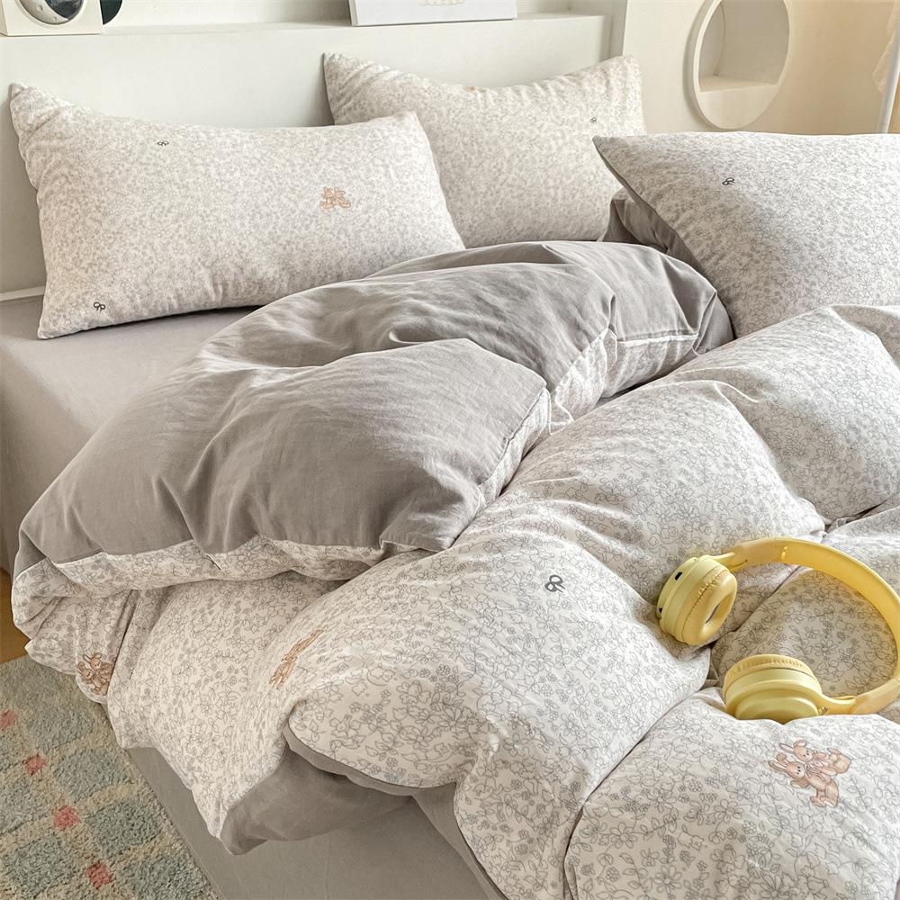 Pure Cotton Class A Maternal And Infant Grade Double-Layer Yarn Four-Piece Set, Summer Breathable Small Floral Dormitory Can Be Washed Without Pilling