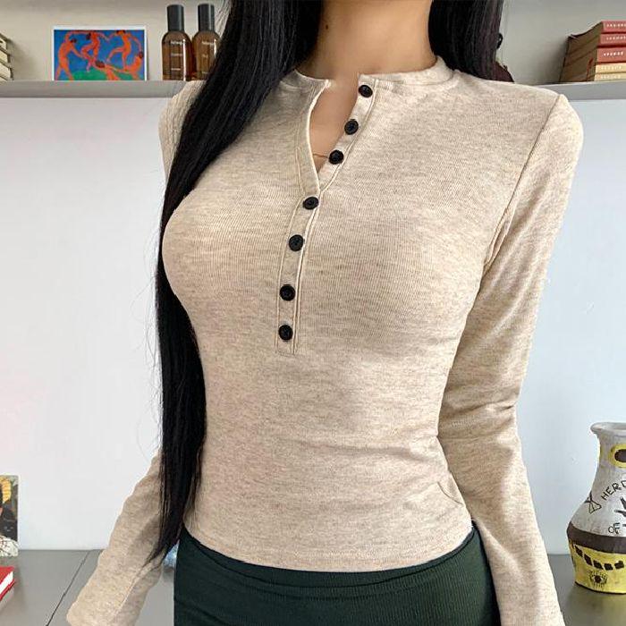 

Women s Slim Fit Fleece-Lined T-Shirt with Henry Collar – Petite Size Large
