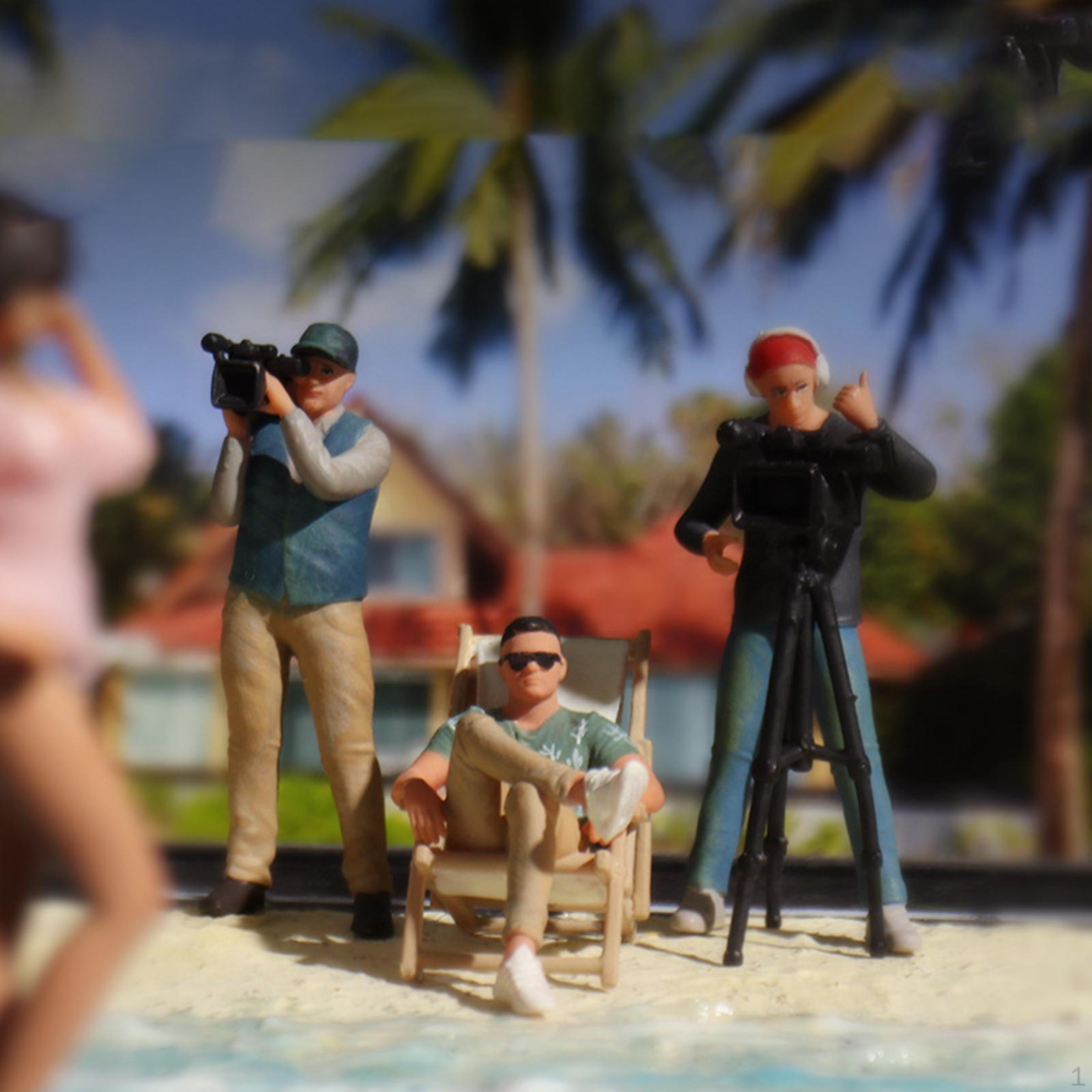 3 Pieces 1:64 Miniature Figures People Figurines Director Cinematographers Layout Props