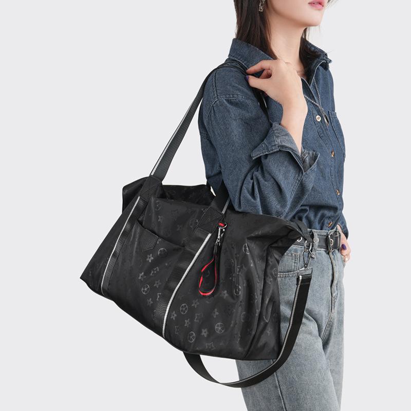 Women's Short Trip Bag Large Capacity Hand Luggage Bag Women's Light and Fashionable Outing Short Trip Bag