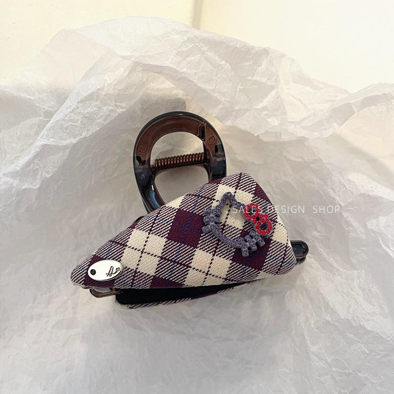 Korean Retro Plaid Triangle Claw Clip - Elegant Hair Accessory for Women