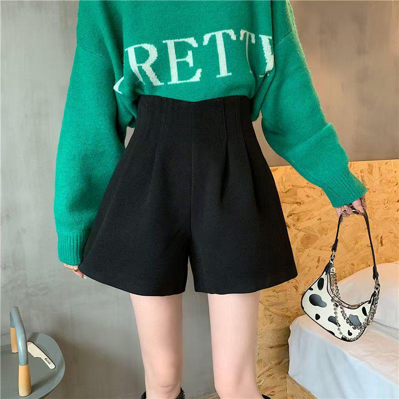

2024 High-Waisted Black Woolen Slimming Wide-Leg Casual Shorts for Women S