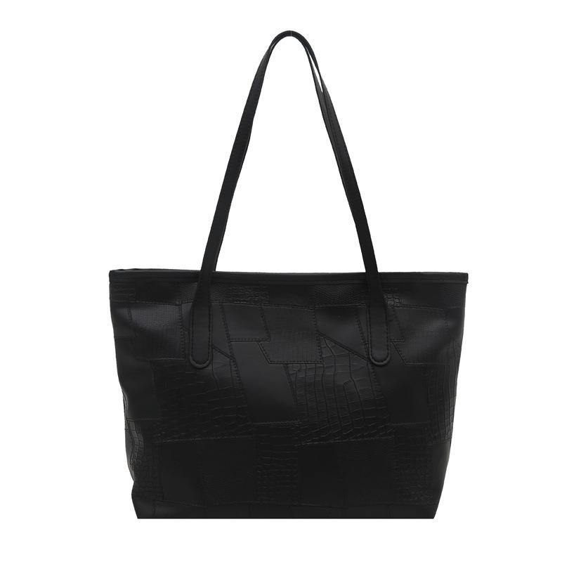 High Value and Large Capacity New Simple Fashion Commuting Atmosphere Versatile Portable Shoulder Armpit Bag Women