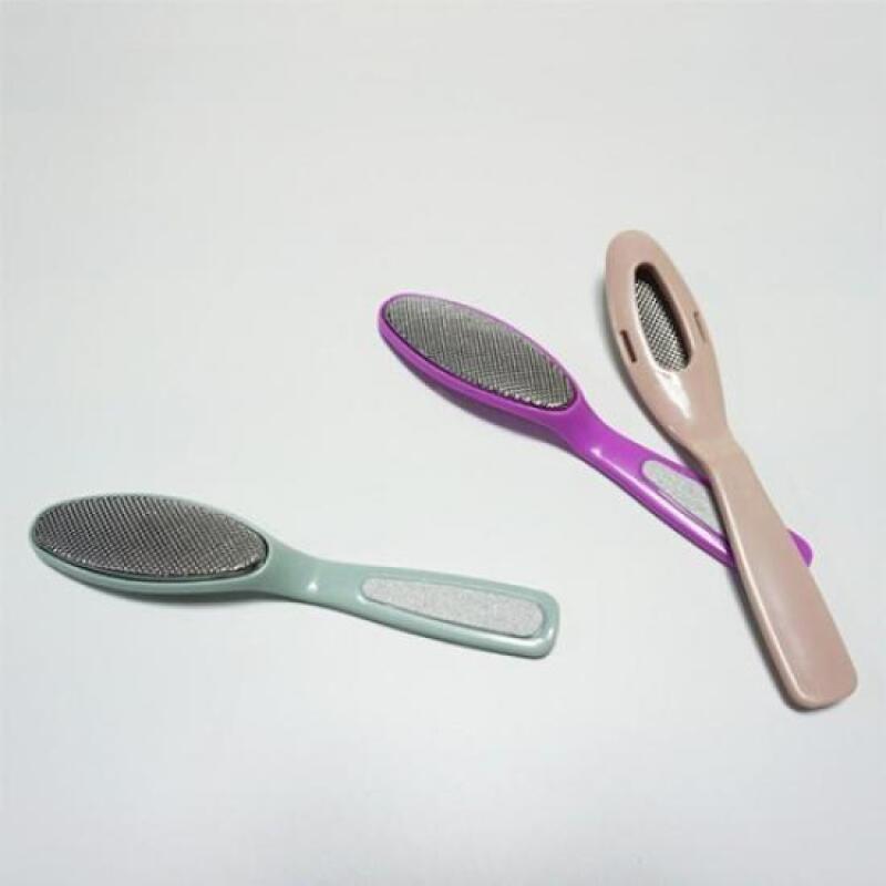 1 basic exfoliating cleanser (random color)