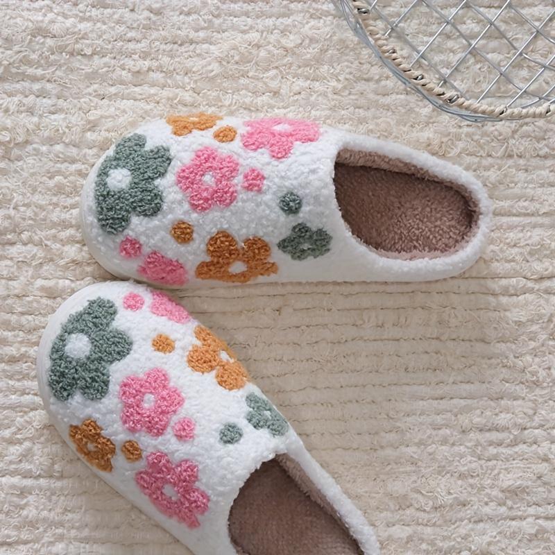 [Cozy Slippers] Warm Cozy Plush Slippers | Floral Slippers for Women and Men - Embroidered Sunflower Design, Thick TPR Sole, Machine Washable