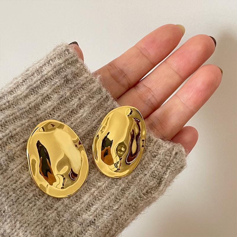 

Європейські Американські Металеві Неправильної Форми Перебільшені Овальні Великі Цвяшки Сережки для Жінок Святкові Дорожні Аксесуари прикраси