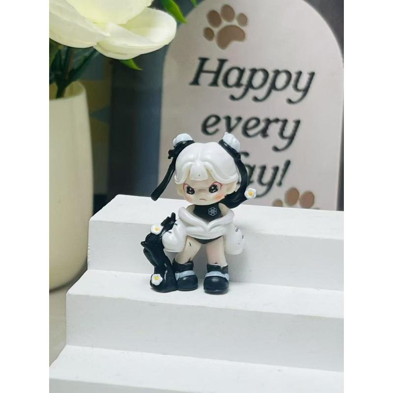Mengli Dimo Sister Erchuang Changed The Baby's Optional Gift, Which Can Be Punched and Made Into A DIY Keychain Mobile Phone Chain.