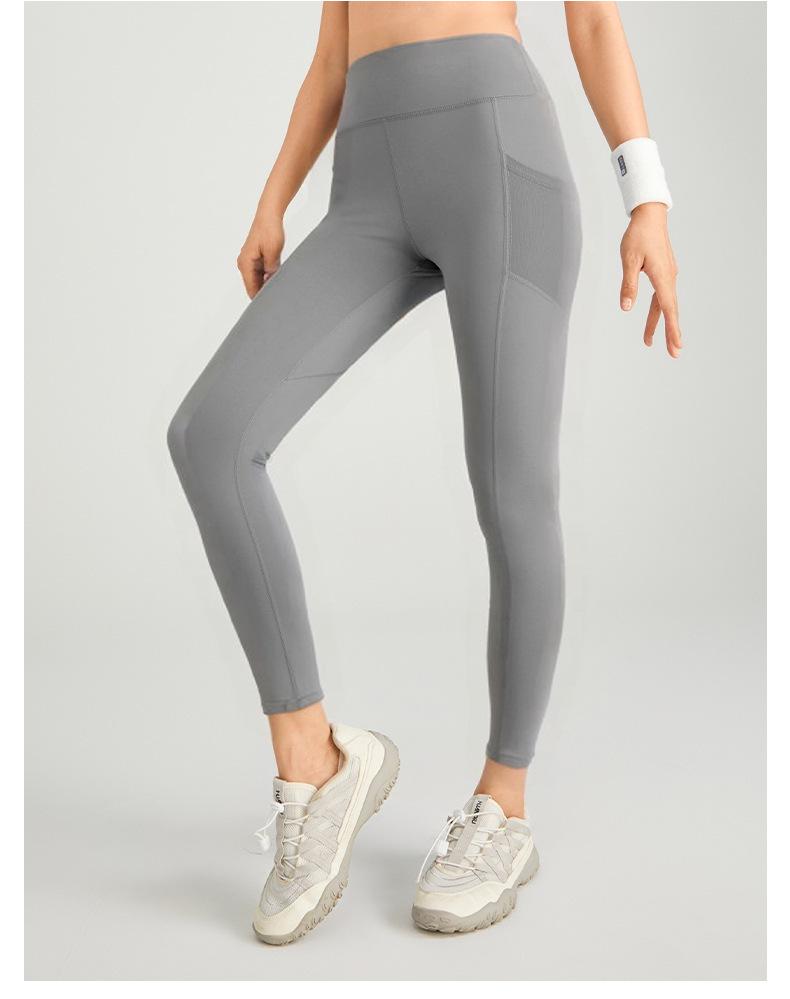 High-Waist Butt-Lifting Women's Yoga Pants with Side Pockets - Slim Fit, Leg-Slimming Fitness Leggings