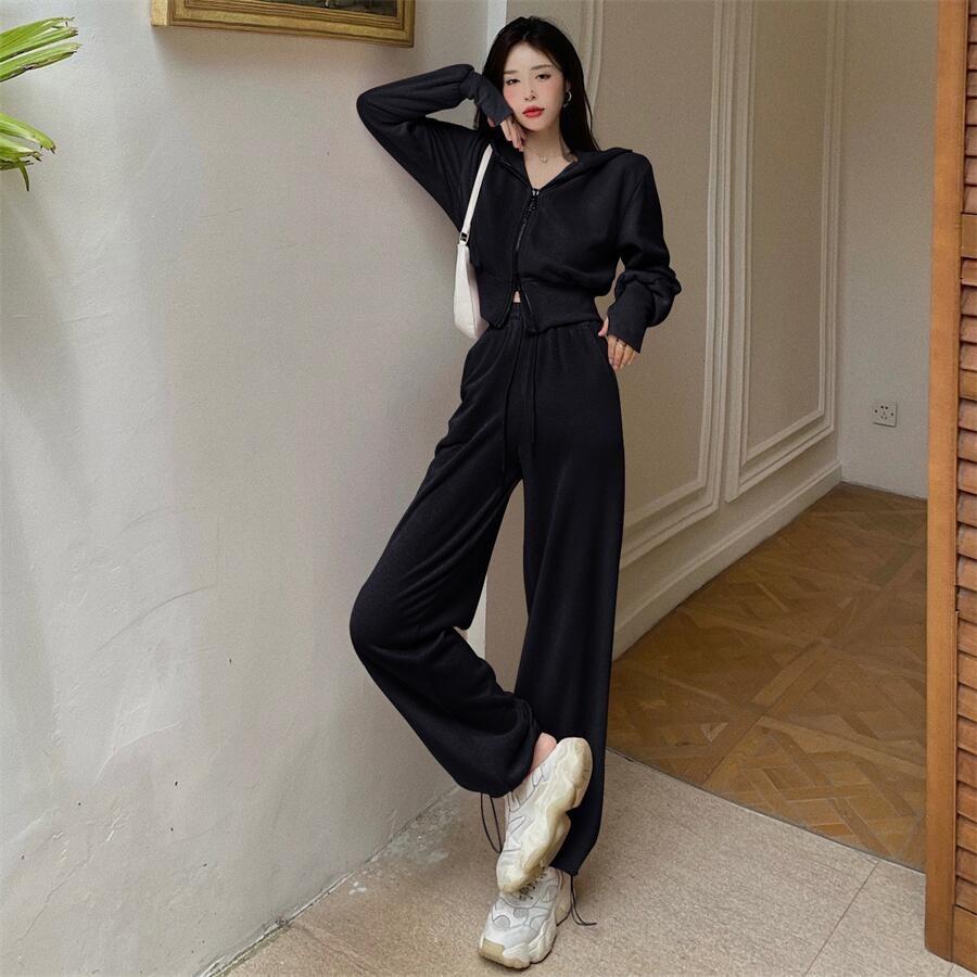 Chic Early Autumn Women's Hooded Sweatshirt and Pants Set #867: Trendy Casual Sportswear Two-Piece Suit