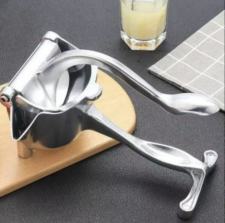 Multi-Purpose Anti-Scald Tool for Bowls, Plates, Pans, Serving as Holder, 2 Counts Hot Plate Gripper, Clip in Kitchen Red & Green. 1 серебряный
