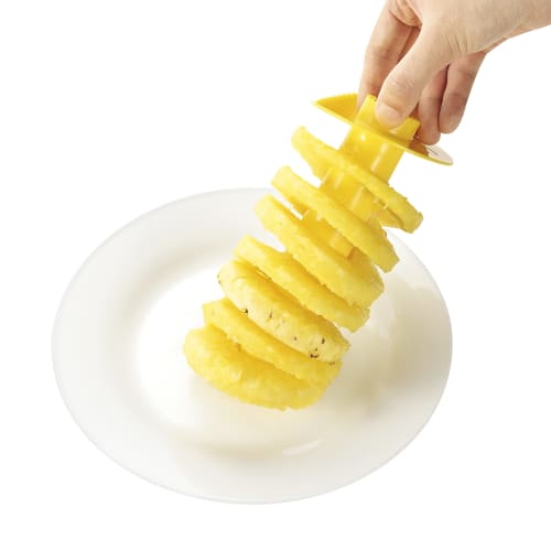 Kai KAI Gururin Pineapple Cutter/Fruit Slicer, Yellow, DH8189, for Easily Slice Pineapples
