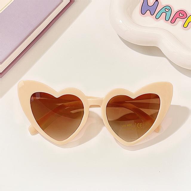 Classic Girls Boys Sunglasses Kids Cute Heart Sunglasses Children Summer Outdoor Lovely Personality Street Shooting Sunglasses