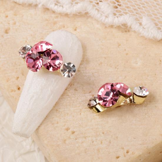 Wunderschöne Nail Art Strasssteine, exquisite Legierung, wasserfest