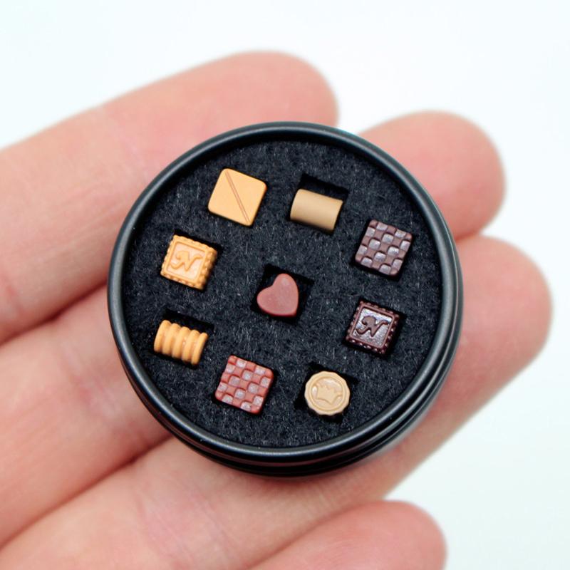 Dollhouse Cream Chocolate Black Can Gift Box Iron Box Set Miniature Diy Simulation Food Toy Dollhouse Decoration Accessories