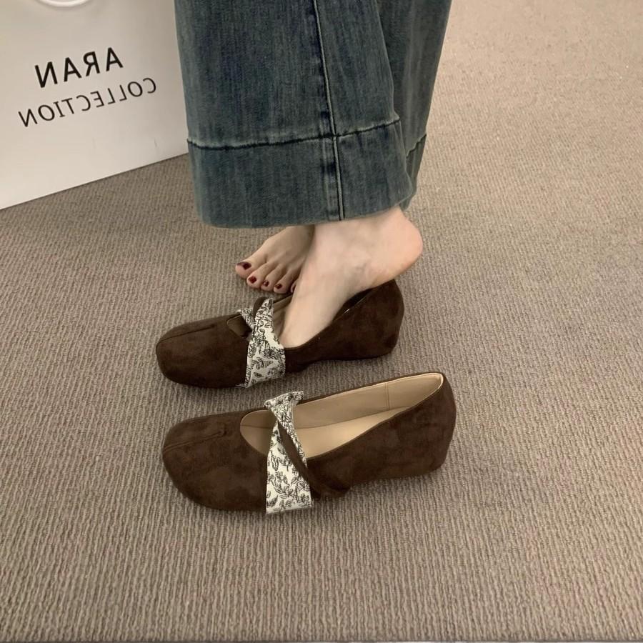 Inner Height Increase Mary Jane Shoes Women's 2025 Spring New One-word Belt Versatile Suede Platform Single Shoes Casual Doudou Shoes