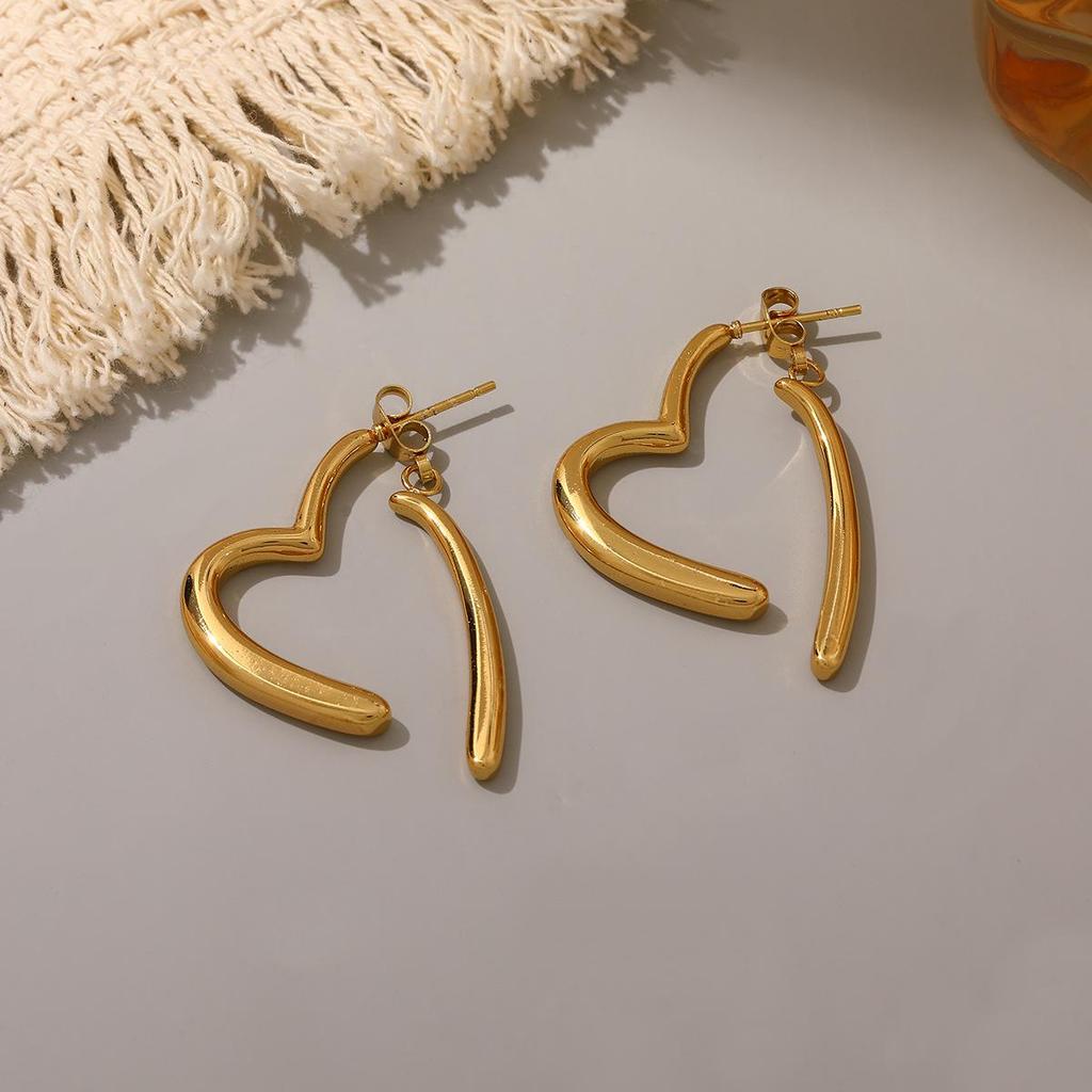 Heart Titanium Steel Stud Earrings - Non-fading, Fashionable Women's Jewelry