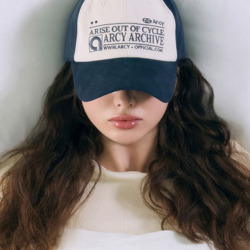 

Ar:cy ARCHIVE BALL CAP [NAVY&IVORY] Free