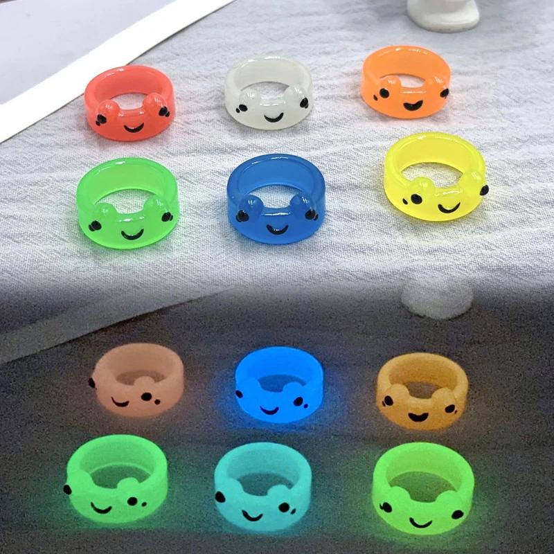 2026 Glow In The Dark Cute Frog Rings Lover Resin Acrylic Ring for Women Girls Couple Luminous Ring Summer Animal Jewelry Gift