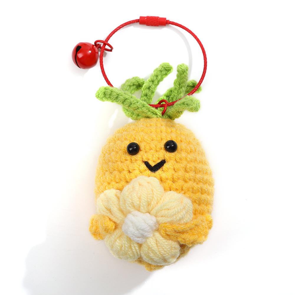 Creative Knitting Fruit Keychain Pendant Christmas Gift Cute Handmade Knitted Avocado Carrot Weaved Keyrings for Bag Accessories