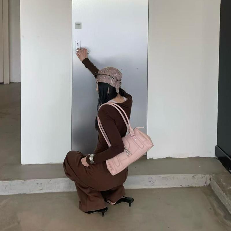 Retro Lock Shoulder Bag, Large Capacity Bost Underarm Bag Women's Fashi Versatile Handbag Solid Color Simple Commuter Bag