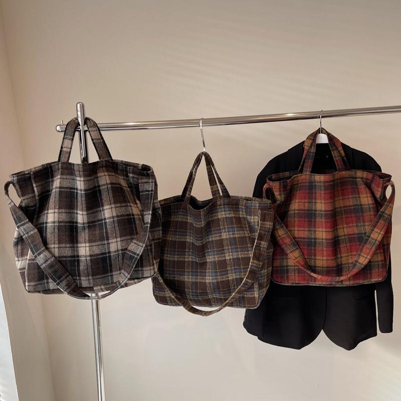New autumn and winter woolen plaid tote bag women's leisure large-capacity college style shoulder bag underarm bag