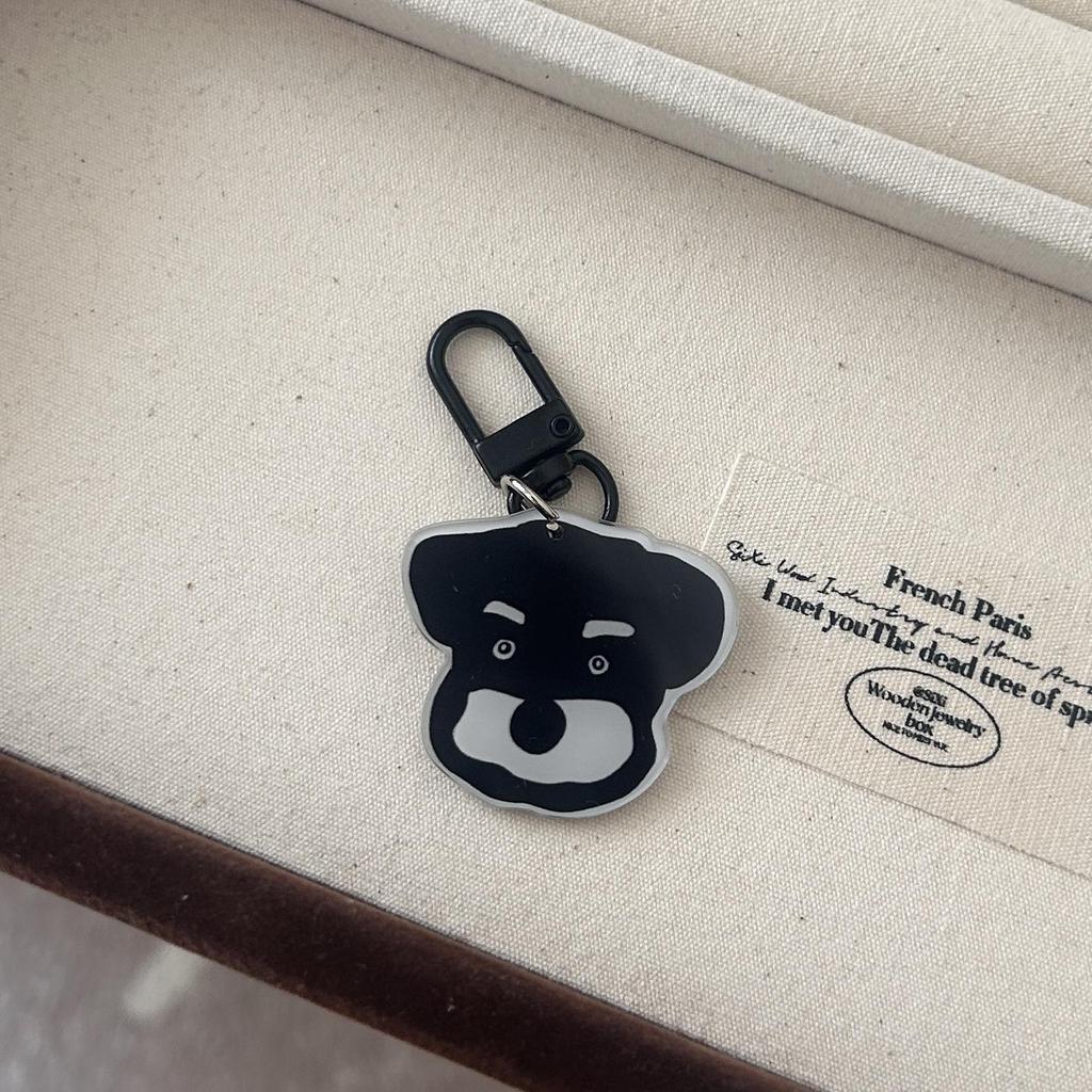 Hand-Painted Puppy Emoji Keychain: Cute Acrylic Bag Charm for Couples or Besties