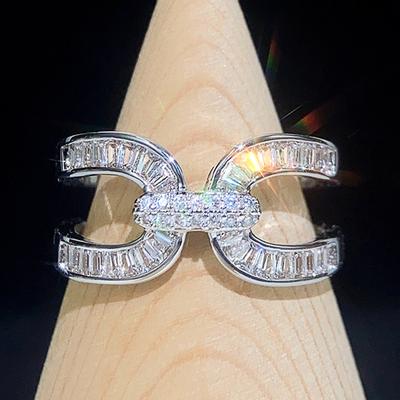 Bagues d'ouverture Huitan Éclatantes en Forme de Croix pour Femmes Incrustées de Zircon Cubique Brillant Luxe Tendance Anneaux de Mariage Fête Nouveau