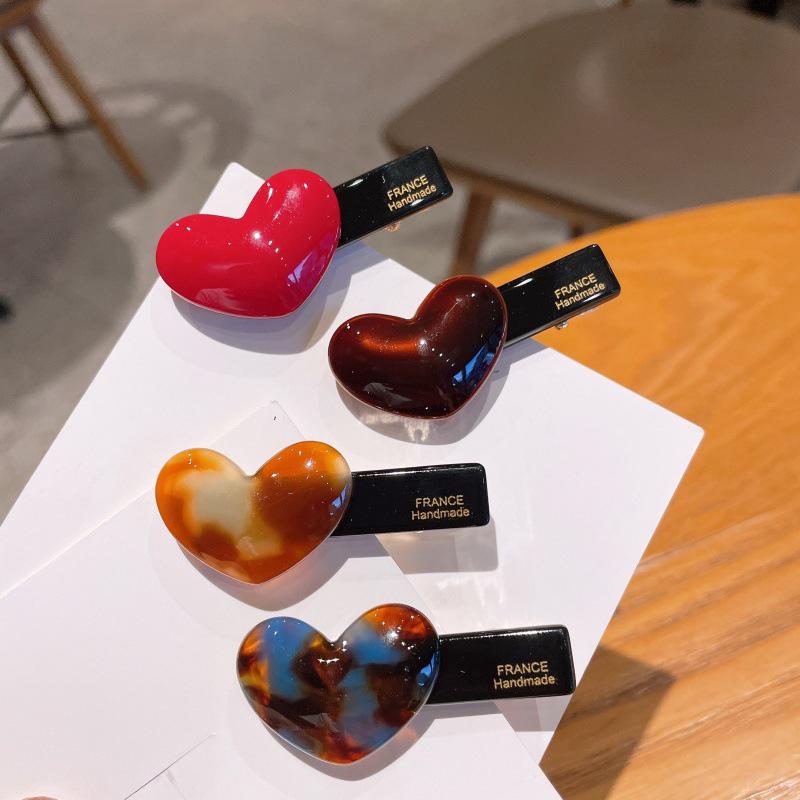 Elegant Acetate Heart Bangs Hairpin for Women – Stylish Duckbill Flyaway Forehead Clip