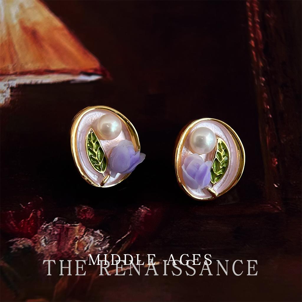Серьги-пусеты из пресноводного жемчуга, фиолетовые тюльпаны, нишевые, ретро, литературные, с масляной живописью, женские
