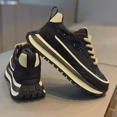2024 Autumn/Winter Men's Black Elevated Sports Running Sneakers