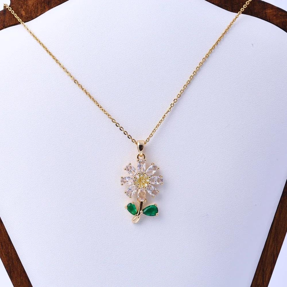 

Necklace women s rotatable flower titanium steel niche design sense simple fashion trend versatile temperament collarbone chain 45