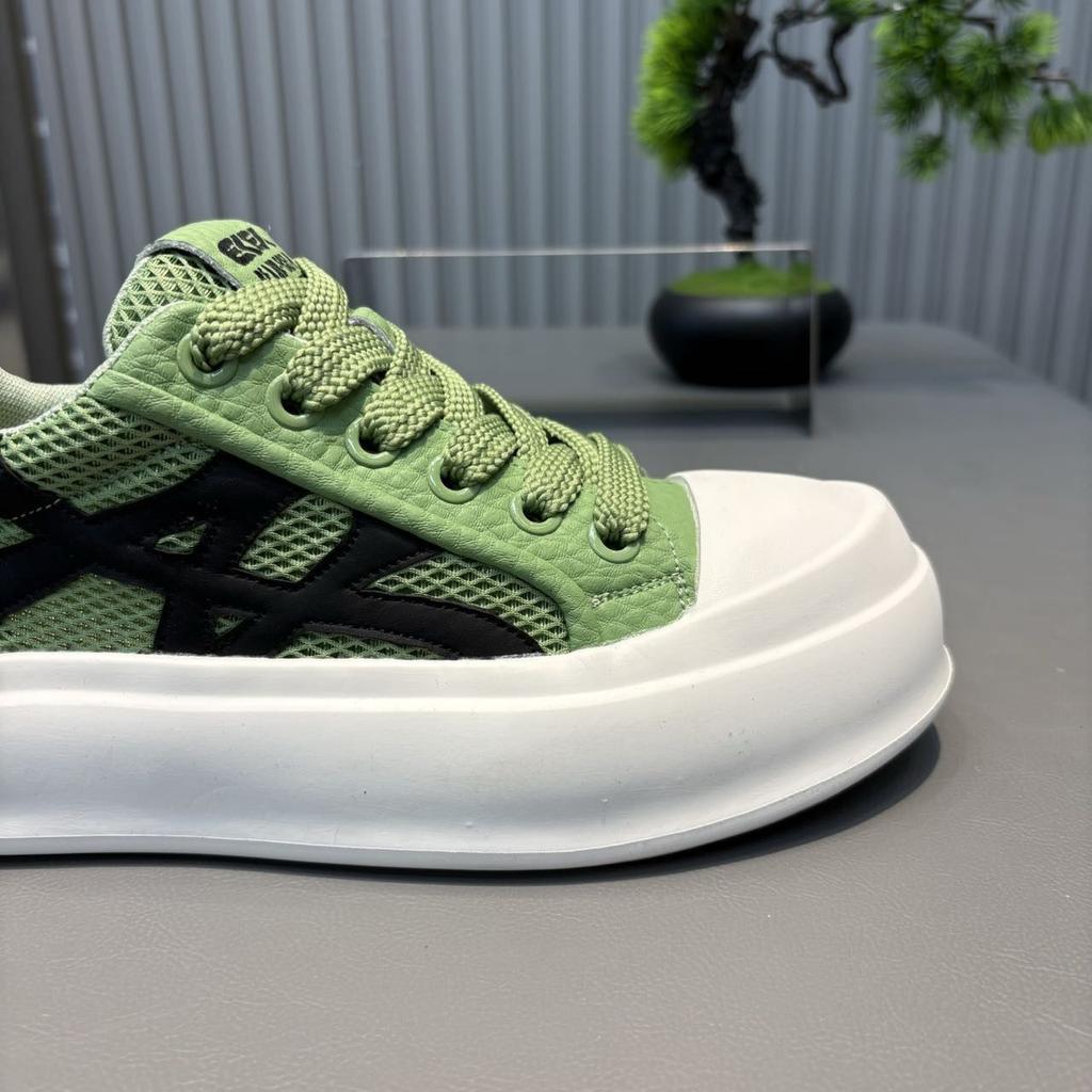 Men 's Casual Spring Fashion Skateboarding Students Comfortable Sneakers Boys Trending Soft Sole Breathable Shoes